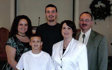 Picture of Rev. Troy DeKemper and Family